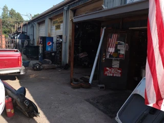 A & B Auto Salvage JunkYard in Sandy Springs (GA) - photo 1