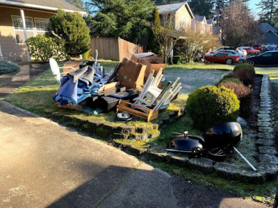 Busy Bees Junk Removal JunkYard in Tacoma (WA) - photo 3