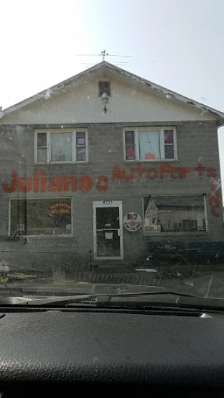 Juliano's Towing & Auto Recycling JunkYard in Syracuse (NY) - photo 3