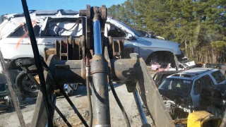 Hulsey's Auto Parts JunkYard in Gainesville (GA) - photo 1