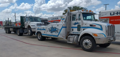 Alanis Wrecker Service JunkYard in San Antonio (TX) - photo 3