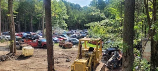 Dickey's Auto Recyclers JunkYard in Newport News (VA) - photo 2