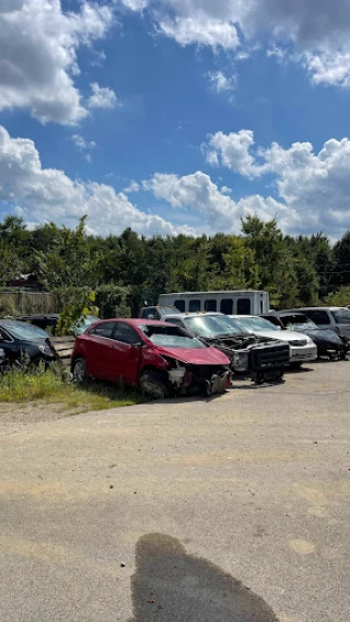 Auto Warehouse Inc. JunkYard in Louisville (KY) - photo 3