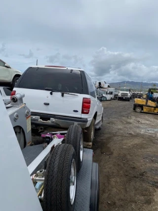 Oahu Auto Recycling JunkYard in Honolulu (HI) - photo 2