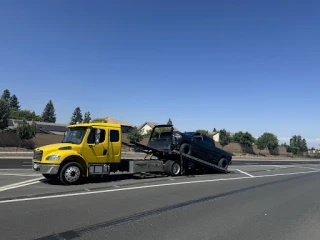 Golden State Towing JunkYard in Clovis (CA) - photo 3