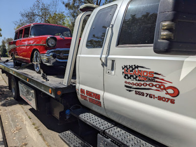 Llanos Towing Fresno JunkYard in Clovis (CA) - photo 3