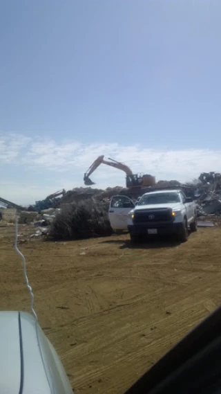 84 Recycling JunkYard in Visalia (CA) - photo 3