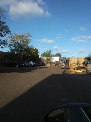 Metro Metal Recyclers JunkYard in St. Louis (MO) - photo 4