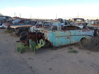 Junky Joe Duran's Antique Auto Salvage Yard JunkYard in El Paso (TX) - photo 1