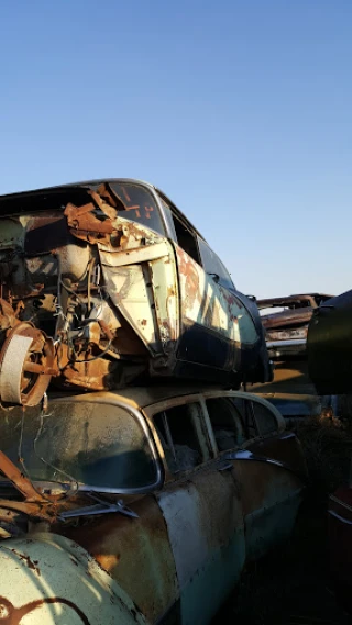 Tee Pee Auto Wrecking JunkYard in Kennewick (WA) - photo 3