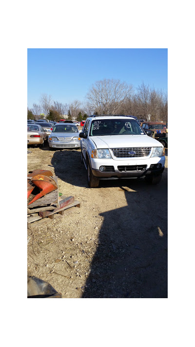 Emporia Auto Recycling JunkYard in Kansas City (KS) - photo 3