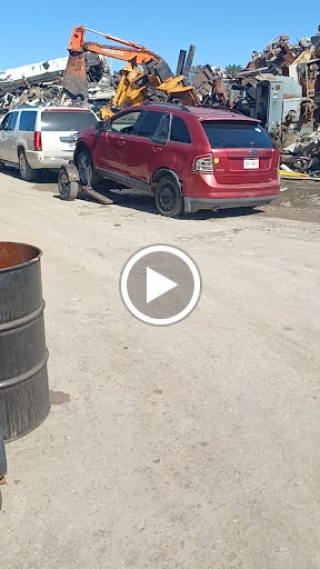 Bishop Truck Parts JunkYard in Garland (TX) - photo 4