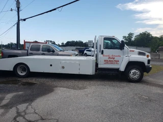 John Conwell Towing & Recovery JunkYard in Jacksonville (FL) - photo 1