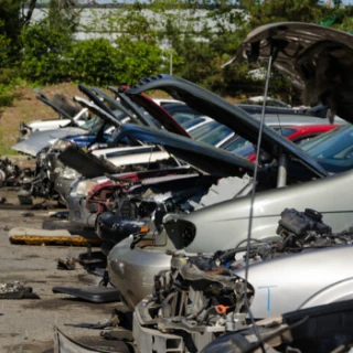 Fingerlakes Junk Cars JunkYard in Syracuse (NY) - photo 4