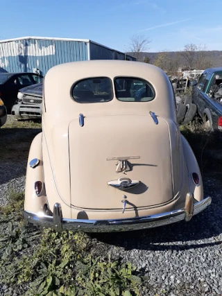 Weaver's Wrecking Yard JunkYard in Harrisburg (PA) - photo 3