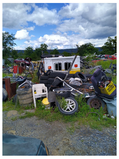 Weaver's Wrecking Yard JunkYard in Harrisburg (PA) - photo 4