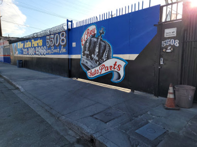 El Rey Auto Parts Corp JunkYard in Long Beach (CA) - photo 1