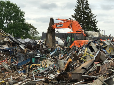 R & M Recycling Inc JunkYard in Toledo (OH) - photo 4