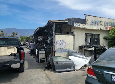 P V Dismantling JunkYard in Pomona (CA) - photo 2