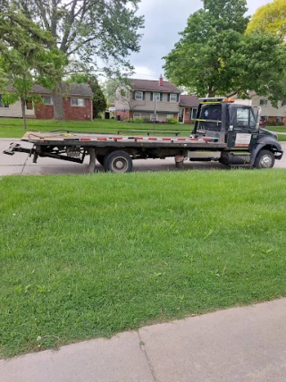 A To Z Towing & Recovery JunkYard in Detroit (MI) - photo 3