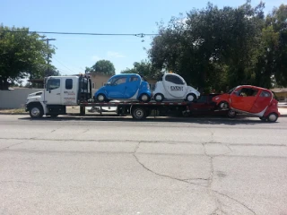 Mid Valley Towing JunkYard in Glendale (CA) - photo 2