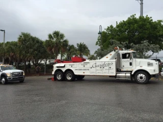 Gardens Towing & Transport JunkYard in West Palm Beach (FL) - photo 2