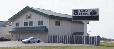 B Auto Parts JunkYard in St. Louis (MO) - photo 1