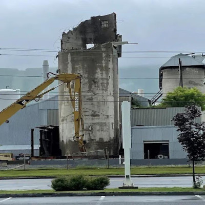 Associated Building Wreckers, Inc. JunkYard in Springfield (MA) - photo 2