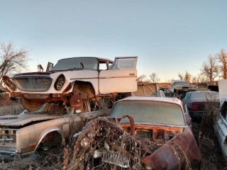 Johnson's Wrecking Used & Rebuilt Auto & Truck Parts JunkYard in Fargo (ND) - photo 4