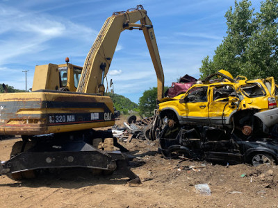 West Michigan Recycling Center JunkYard in Muskegon (MI) - photo 2