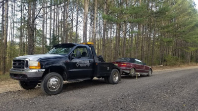 Young Guns Towing and Recovery JunkYard in Huntsville (AL) - photo 2