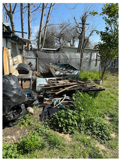 Bakersfield Strong hauling and junk removal JunkYard in Bakersfield (CA) - photo 3