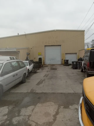 Hollister Autoworx LLC JunkYard in Fort Wayne (IN) - photo 3