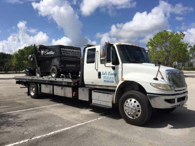 Sal's Towing JunkYard in Fort Lauderdale (FL) - photo 1