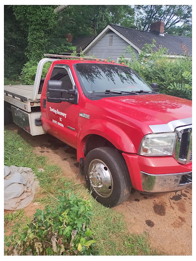 Tucker's towing JunkYard in Greenville (SC) - photo 4