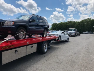 Central Mass Towing & Recovery JunkYard in Springfield (MA) - photo 4