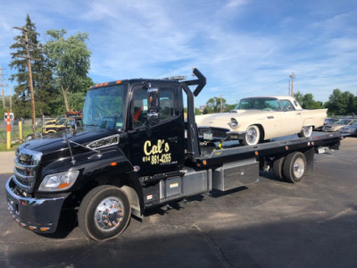 Cal's Towing - 24hr Towing Call for OFFICE hours. JunkYard in Columbus (OH) - photo 1