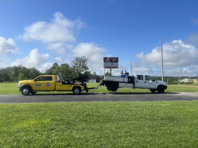 Hi-Tech Auto Body And Towing JunkYard in Columbia (MO) - photo 1