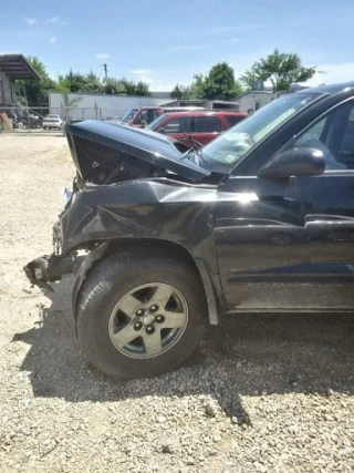 Hi-Tech Auto Body And Towing JunkYard in Columbia (MO) - photo 3