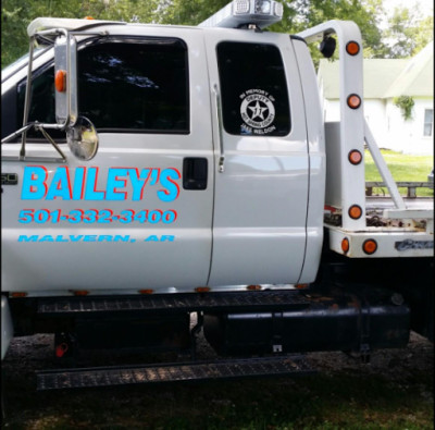 Bailey's Towing & Recovery Inc JunkYard in Little Rock (AR) - photo 3