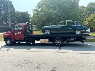 Mulligan's 24 Hr Towing Service JunkYard in Springfield (IL) - photo 2