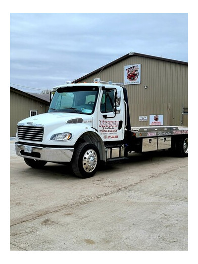 Taylor Brothers Towing JunkYard in Springfield (IL) - photo 1