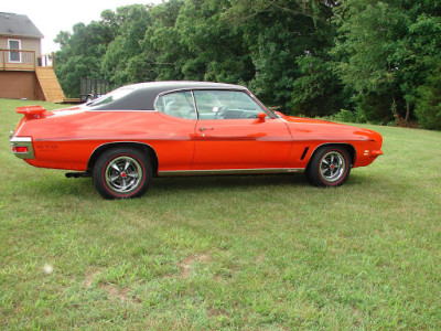 Potomac Classic Pontiac JunkYard in Frederick (MD) - photo 3