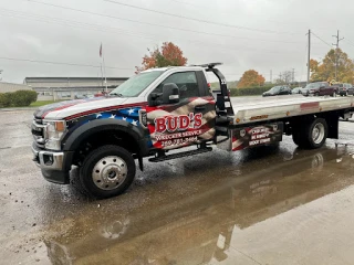 Bud's Wrecker - Battle Creek JunkYard in Grand Rapids (MI) - photo 2