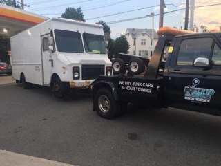 Roberto and Sons Towing JunkYard in Paterson (NJ) - photo 2