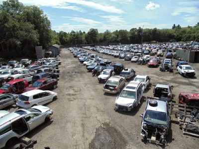 Borges Foreign Auto Parts JunkYard in New Bedford (MA) - photo 3