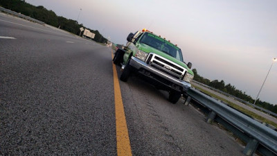 Dereck Towing JunkYard in Kissimmee (FL) - photo 4