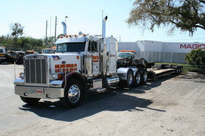 Johnson's Wrecker Service Cars, Heavy Duty and Semi Truck Towing JunkYard in Orlando (FL) - photo 1