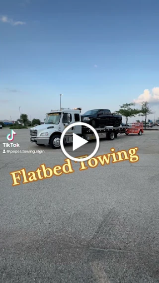 Pepe's Towing and Recovery, Heavy Duty Towing JunkYard in Elgin (IL) - photo 2