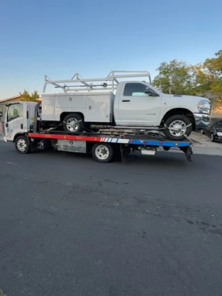 10-4 Tow Of Vallejo JunkYard in Elk Grove (CA) - photo 1